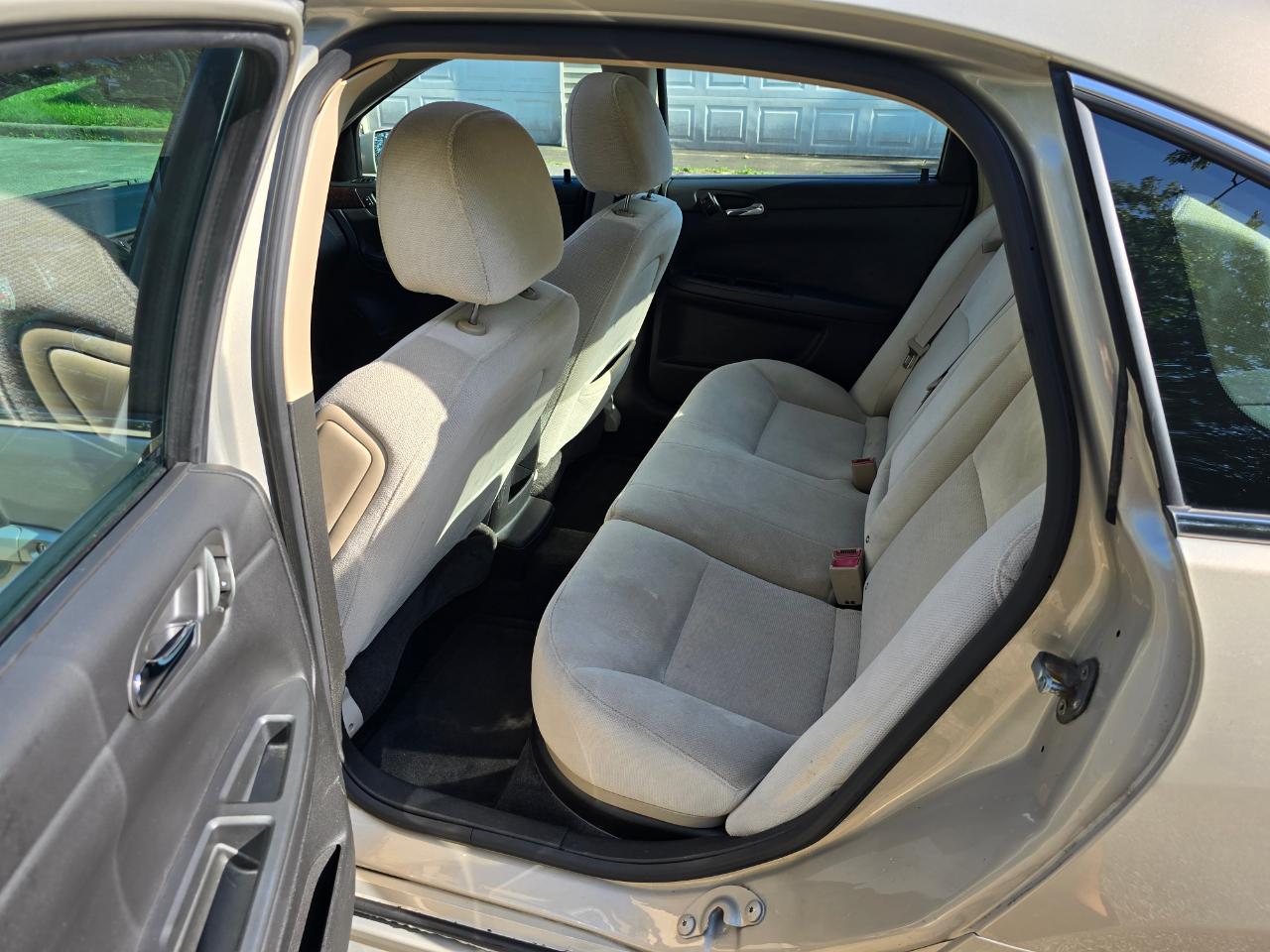 Chevrolet Impala LT (Fleet) 2012