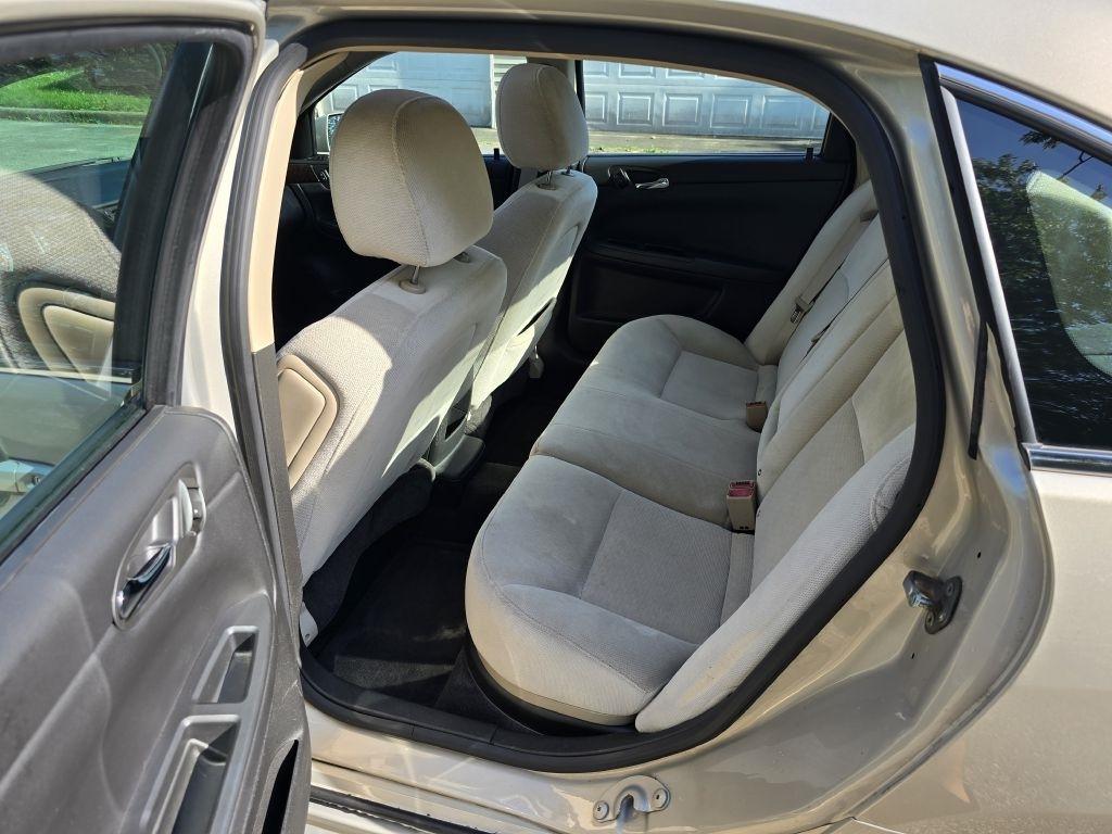 Chevrolet Impala LT (Fleet) 2012