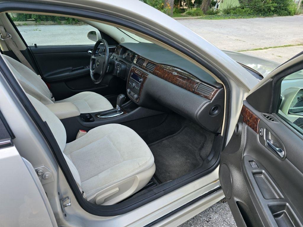 Chevrolet Impala LT (Fleet) 2012