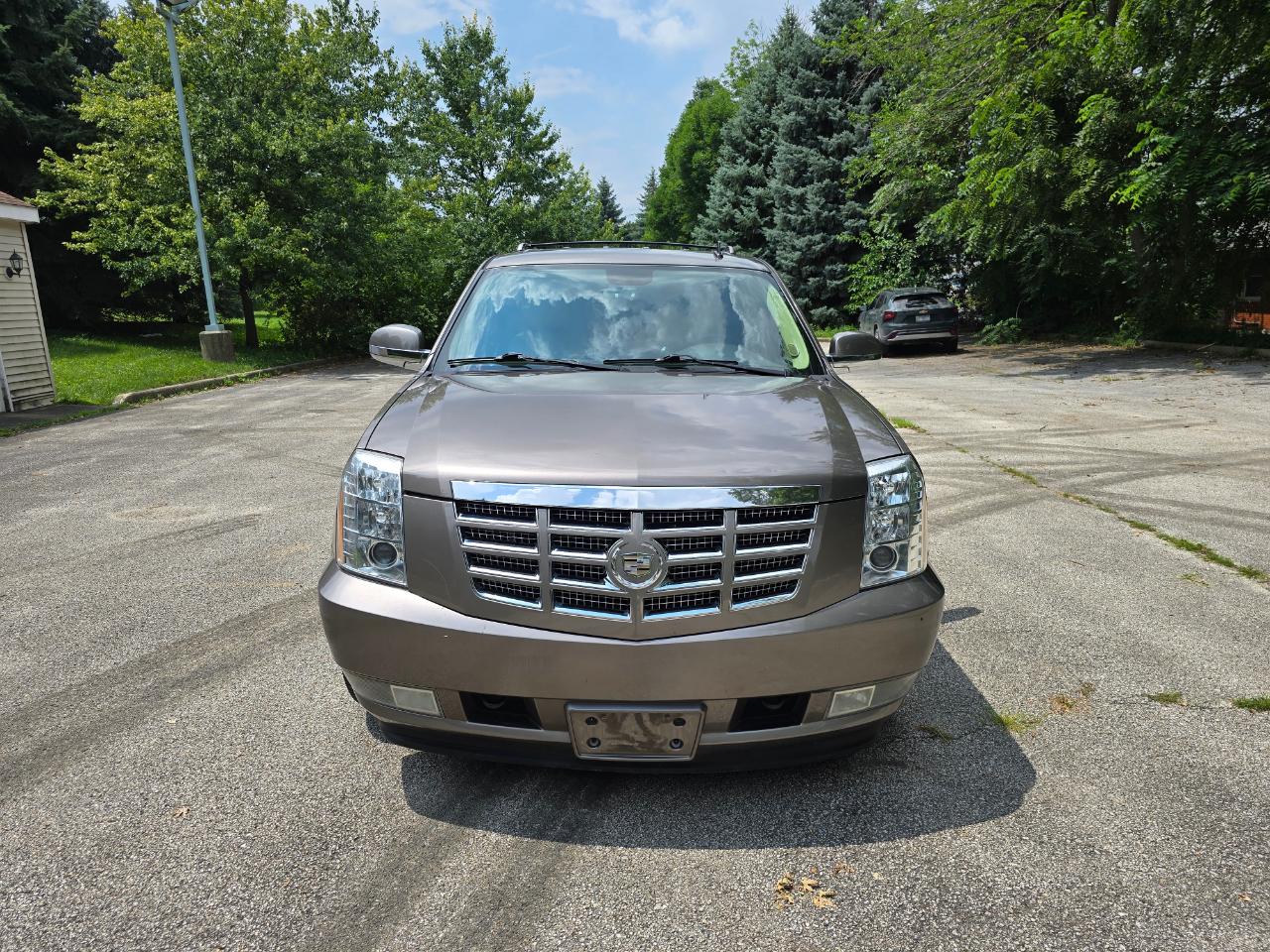 Cadillac Escalade AWD Premium 2011