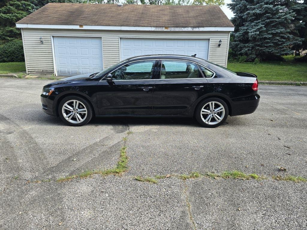 Volkswagen Passat 1.8T SE AT 2014