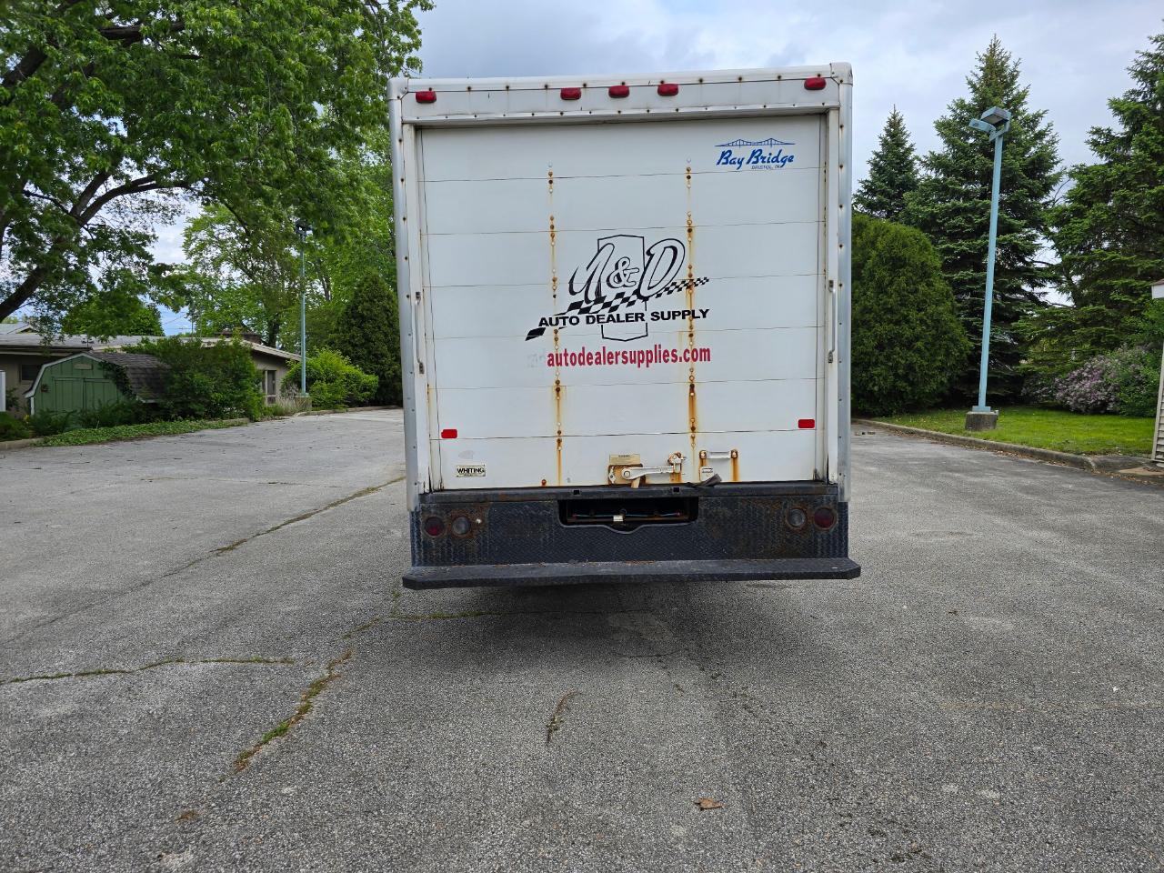 Ford Econoline E-350 Super Duty 2008