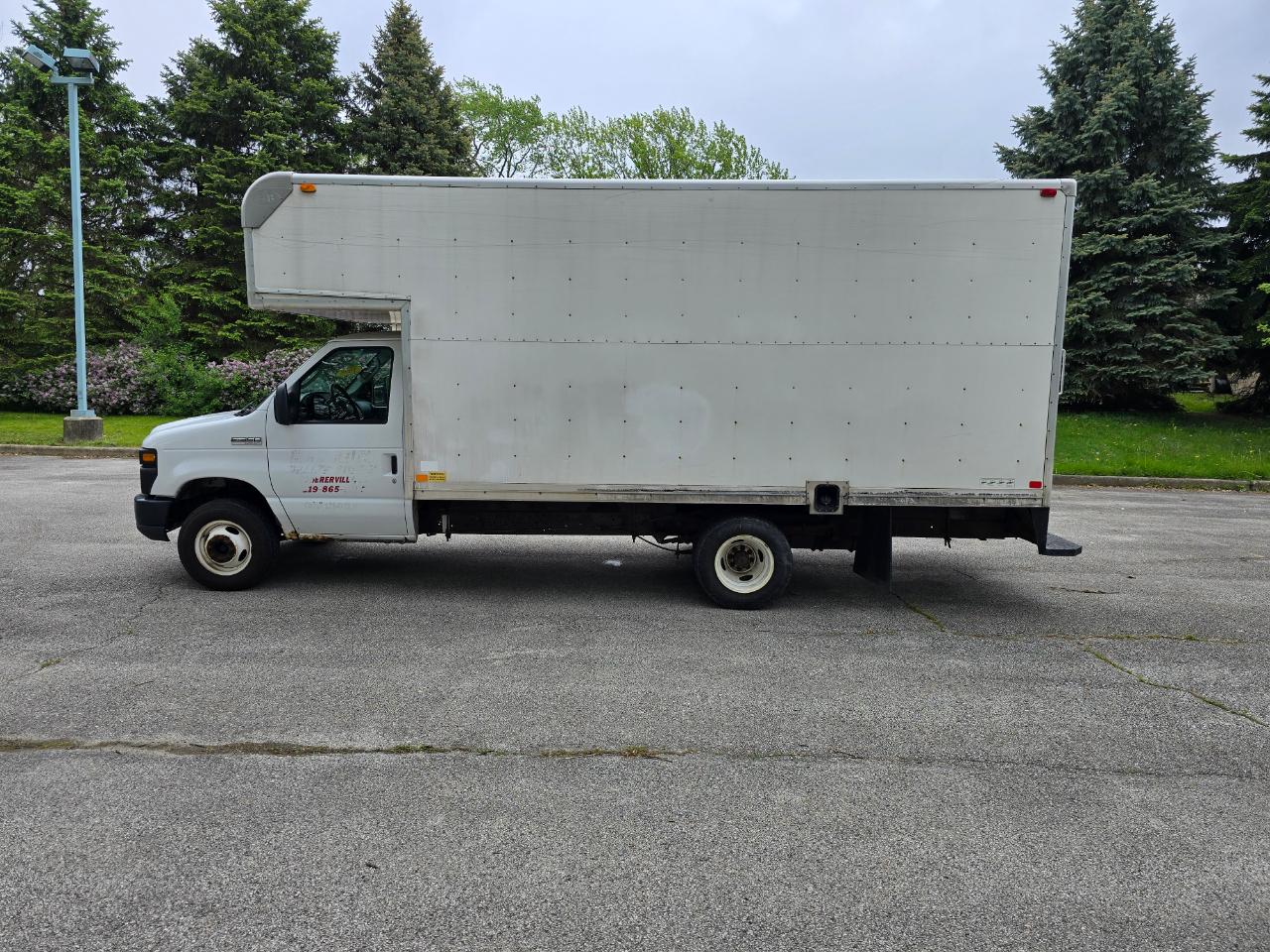 Ford Econoline E-350 Super Duty 2008