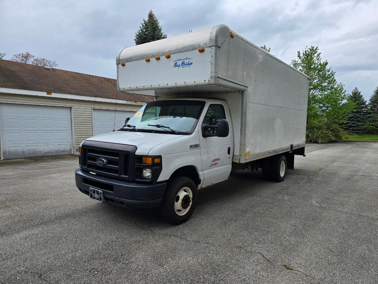 Ford Econoline E-350 Super Duty 2008