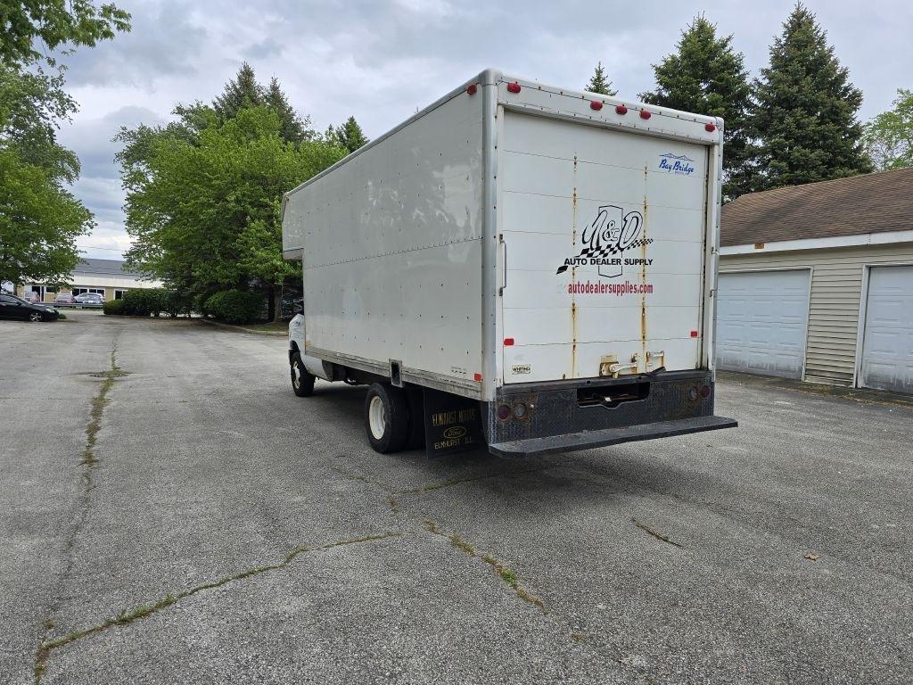 Ford Econoline E-350 Super Duty 2008