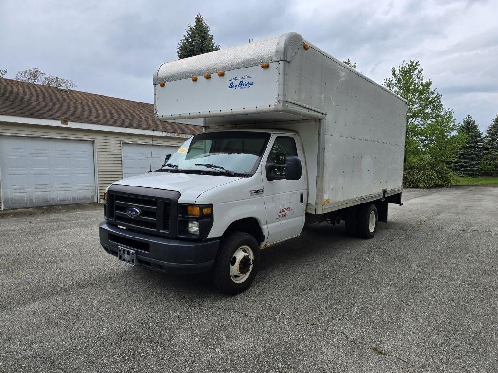 Ford Econoline E-350 Super Duty 2008