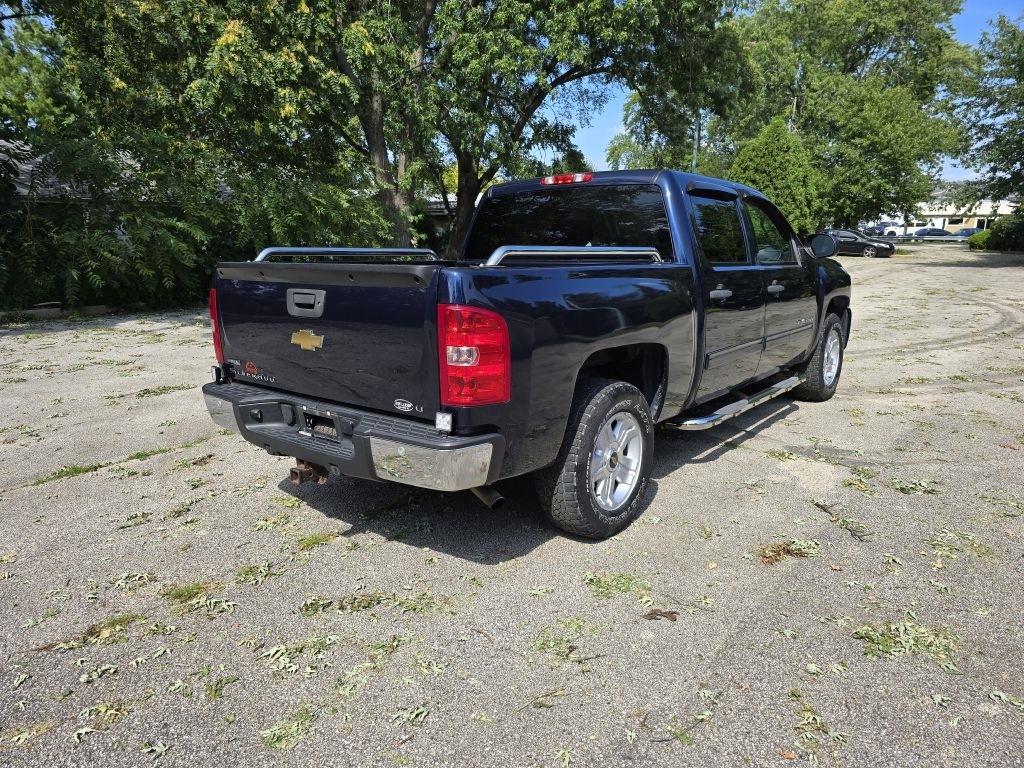 Chevrolet Silverado 1500 LT Crew Cab 4WD 2011