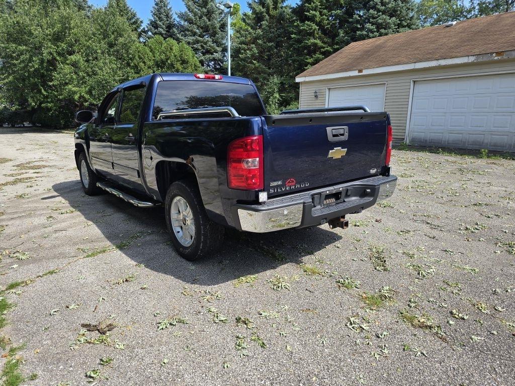 Chevrolet Silverado 1500 LT Crew Cab 4WD 2011