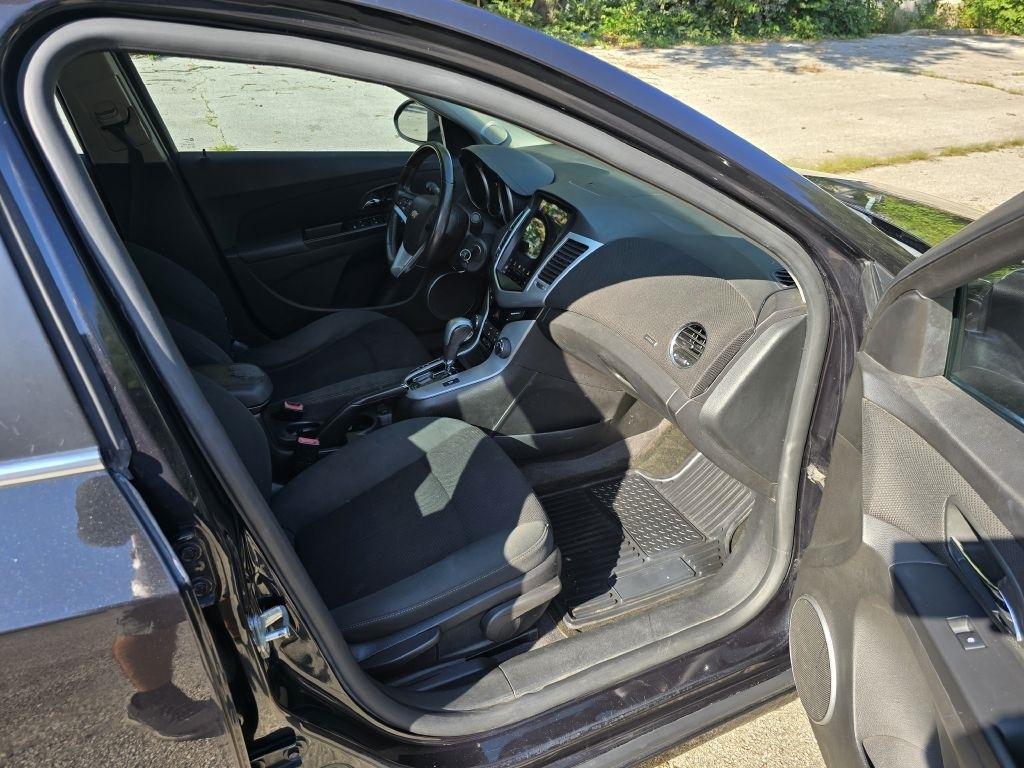 Chevrolet Cruze 4dr Sdn ECO w/1XF 2011