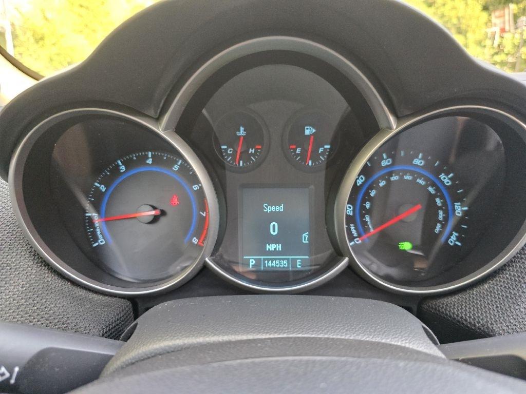 Chevrolet Cruze 4dr Sdn ECO w/1XF 2011