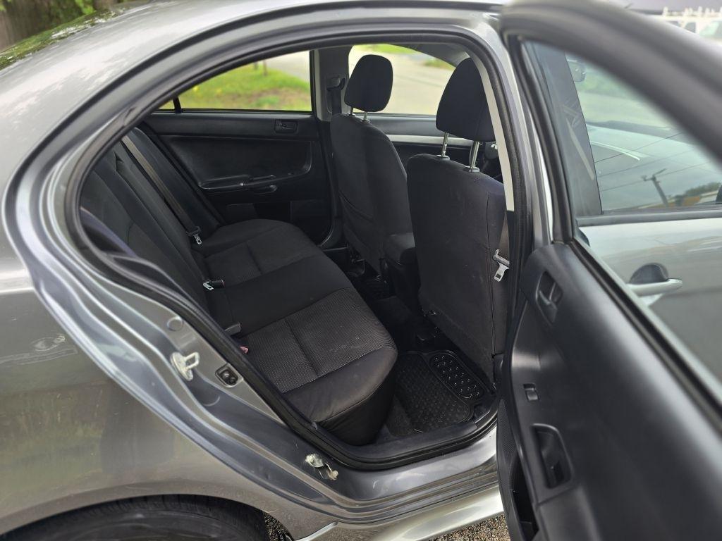 Mitsubishi Lancer 4dr Sdn Man ES FWD 2014