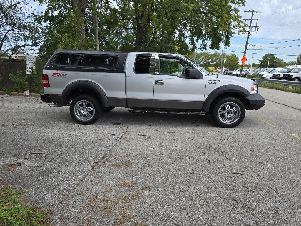 Ford F-150 Supercab 145" Lariat 4WD 2004