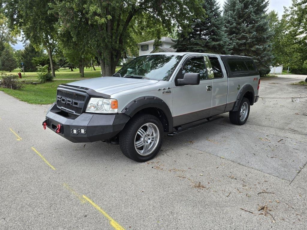 Ford F-150 Supercab 145" Lariat 4WD 2004