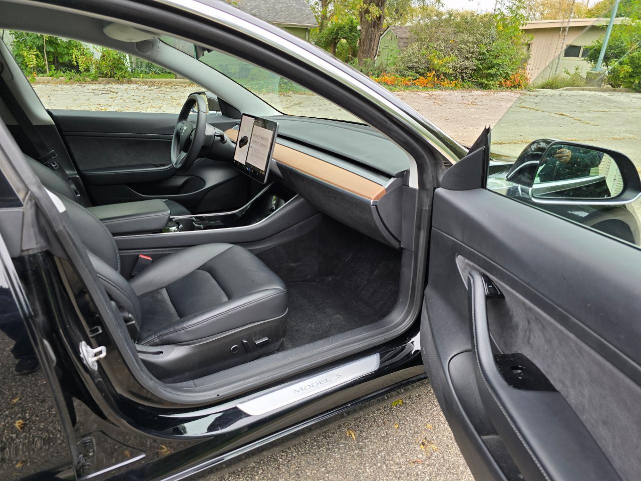 Tesla Model 3 Standard Range RWD 2020