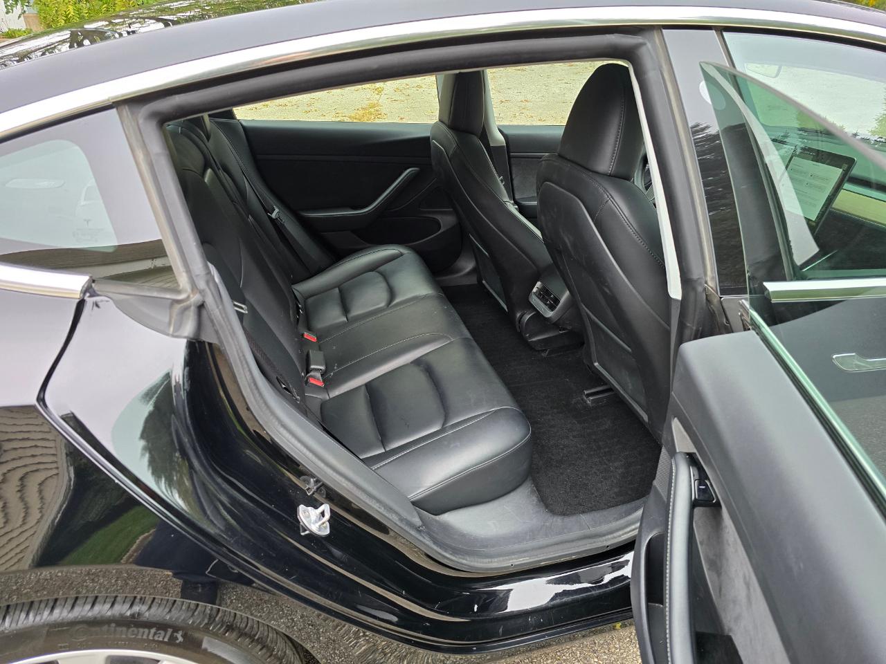 Tesla Model 3 Standard Range RWD 2020