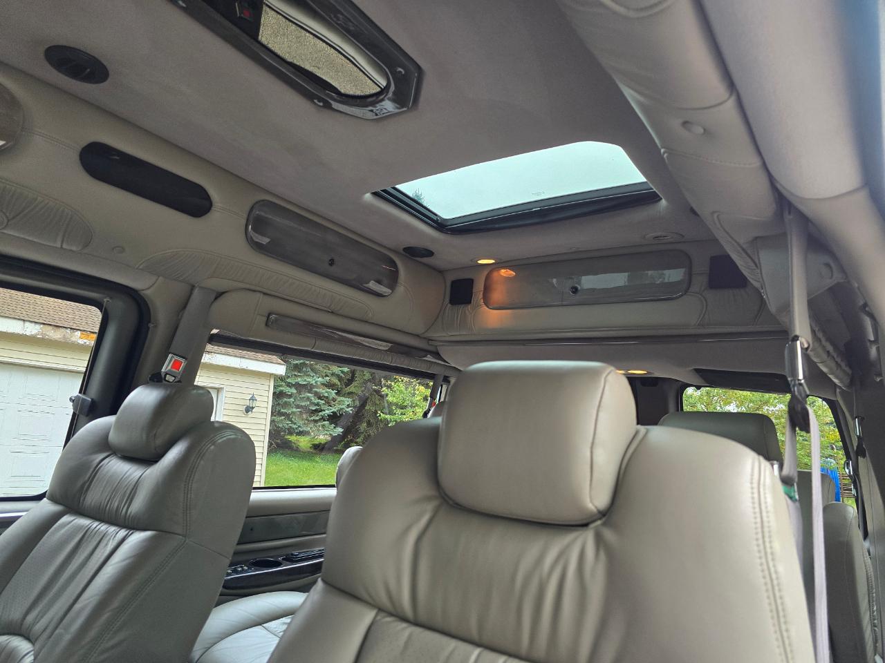 Chevrolet Express Passenger 1500 135" WB RWD 2004