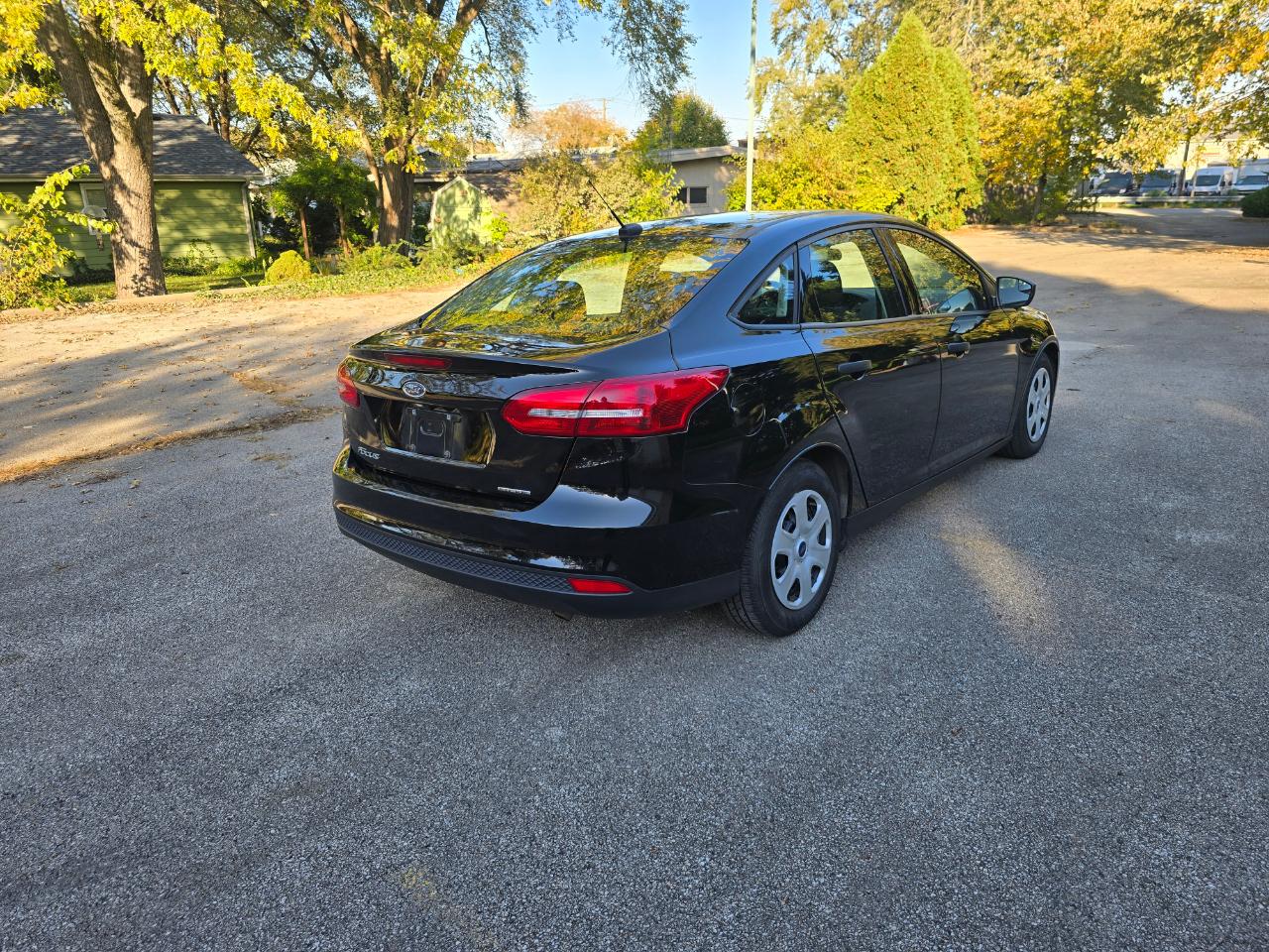 Ford Focus 4dr Sdn S 2016
