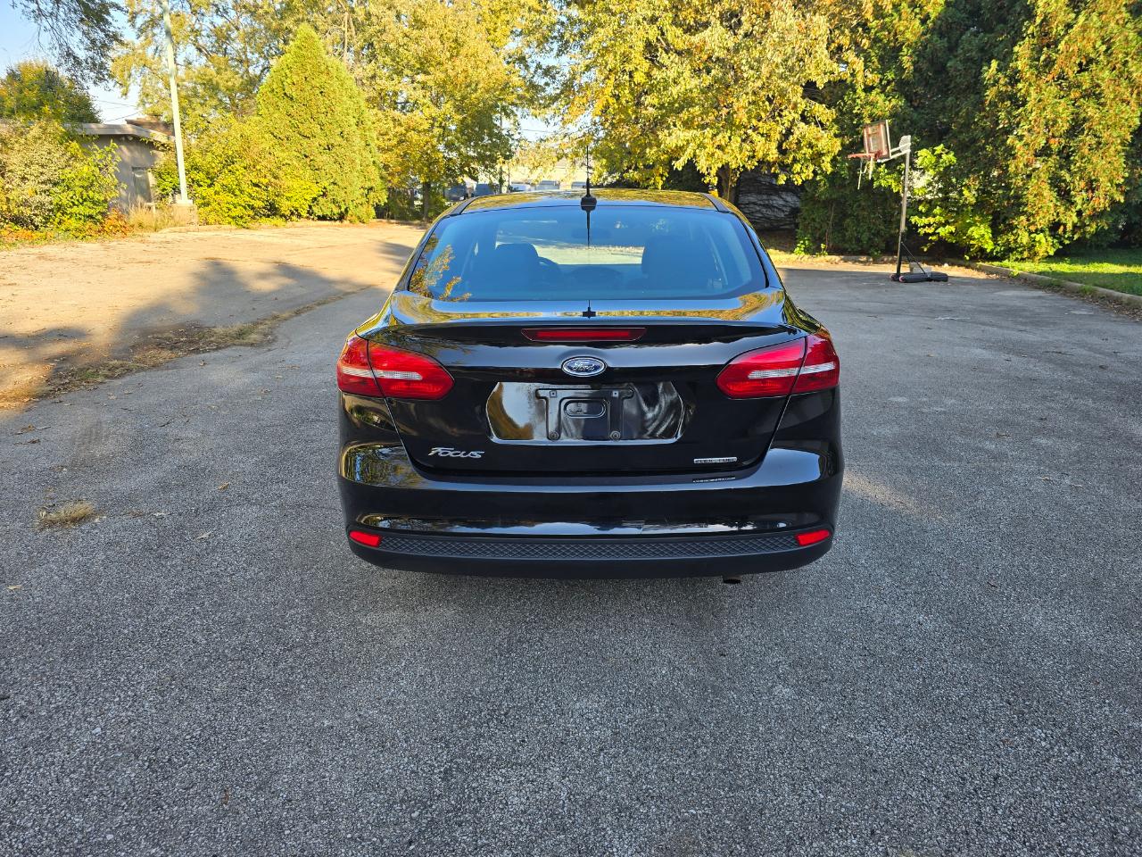Ford Focus 4dr Sdn S 2016