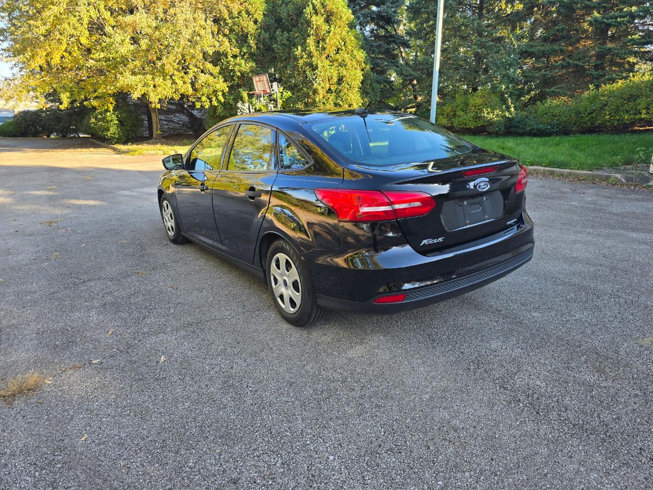 Ford Focus 4dr Sdn S 2016