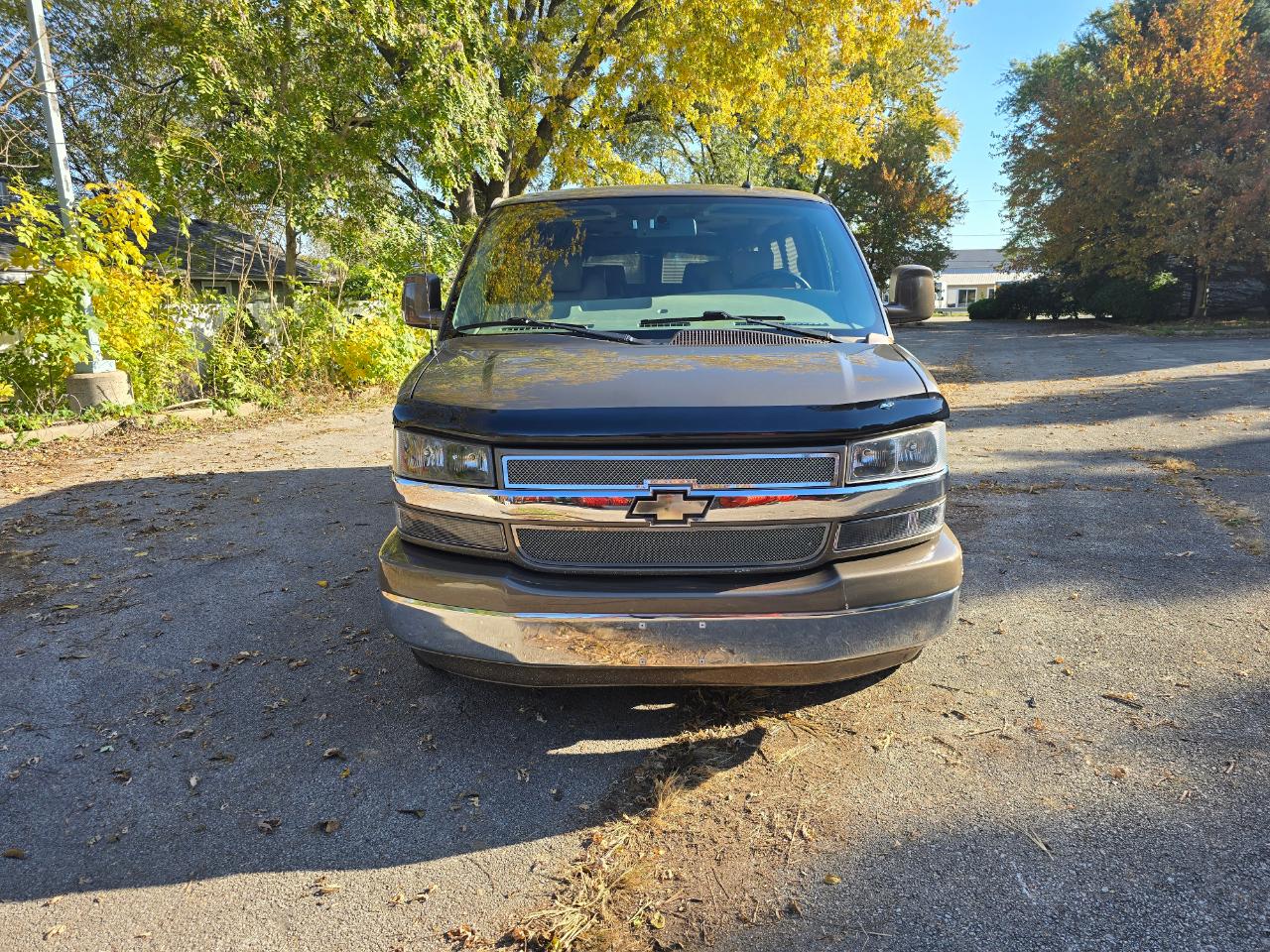 Chevrolet Express Passenger  2014