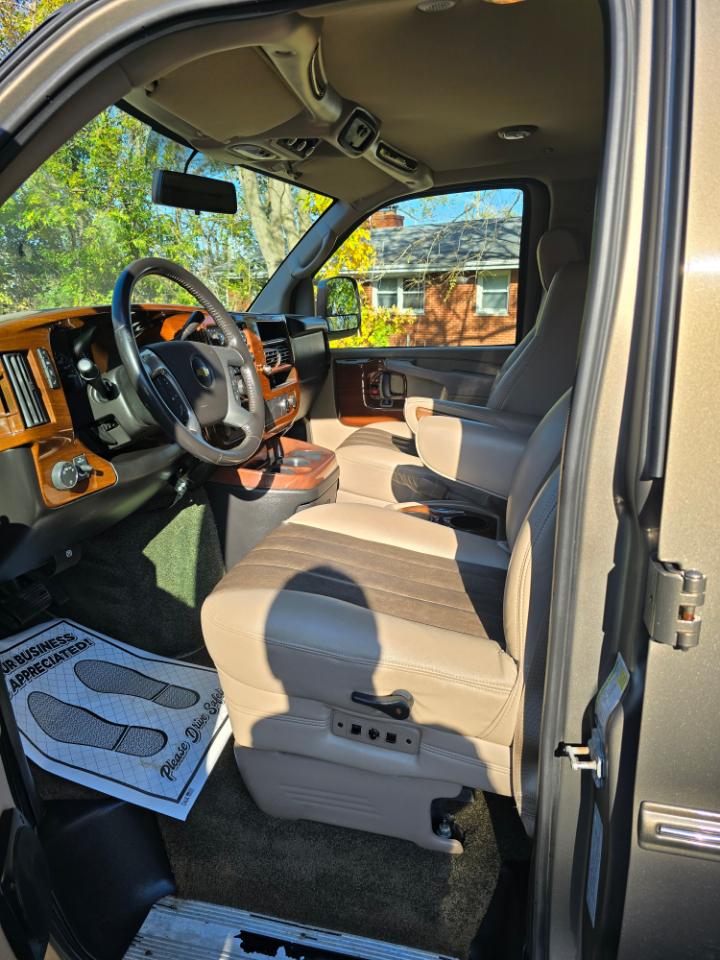 Chevrolet Express Passenger  2014