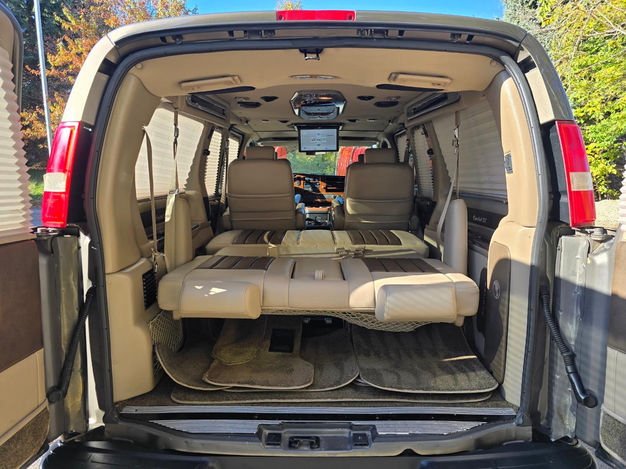 Chevrolet Express Passenger  2014