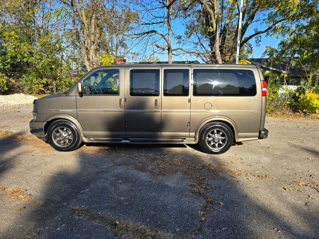 Chevrolet Express Passenger  2014