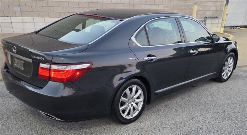 Lexus LS 460 L Luxury Sedan 2007