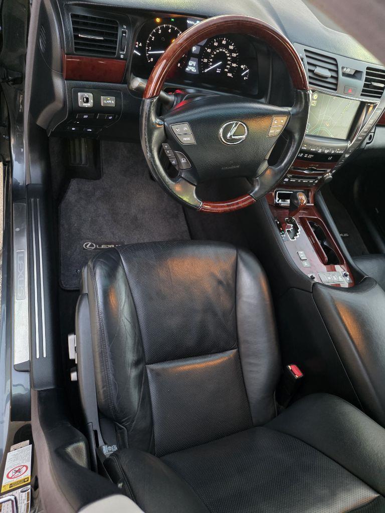 Lexus LS 460 L Luxury Sedan 2007