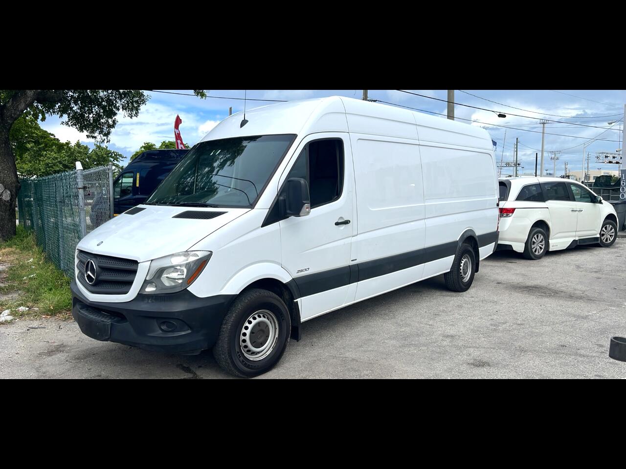 Mercedes-Benz Sprinter 2500 High Roof 170-in. WB EXT 2015