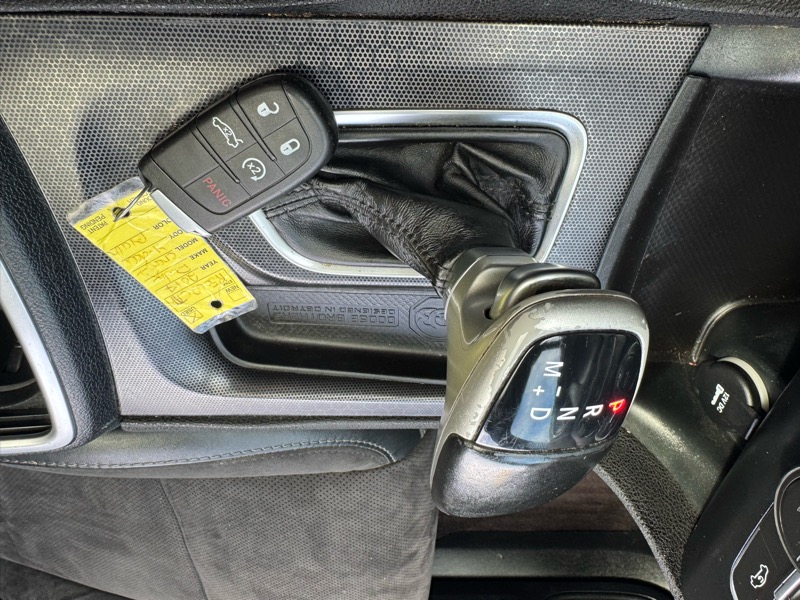 Dodge Charger SCAT PACK 4D Sedan 2017