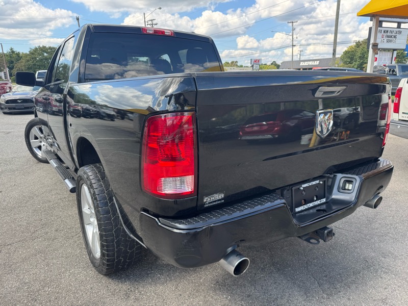 RAM 1500 ST Crew Cab 4WD 2012