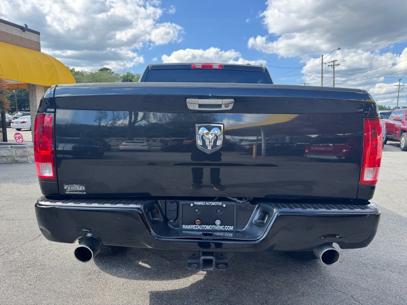 RAM 1500 ST Crew Cab 4WD 2012