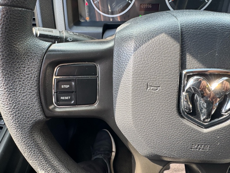 RAM 1500 ST Crew Cab 4WD 2012