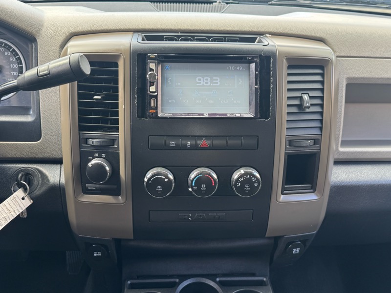 RAM 1500 ST Crew Cab 4WD 2012