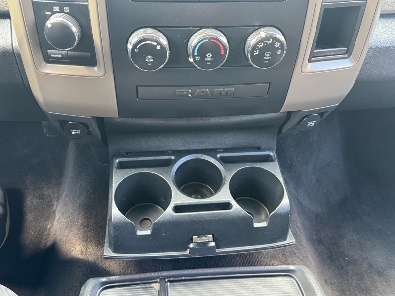 RAM 1500 ST Crew Cab 4WD 2012