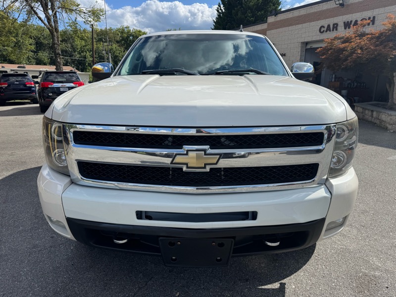 Chevrolet Silverado 1500 LTZ Crew Cab 4WD 2011