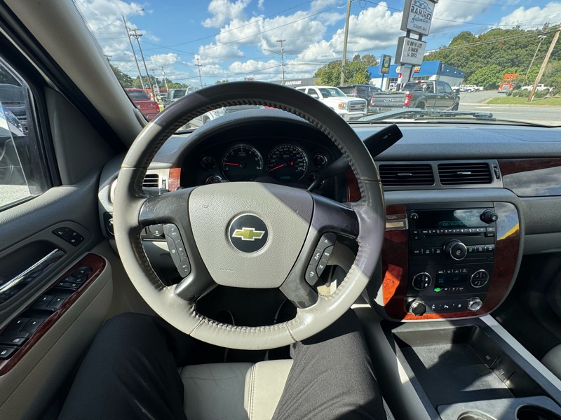 Chevrolet Silverado 1500 LTZ Crew Cab 4WD 2011