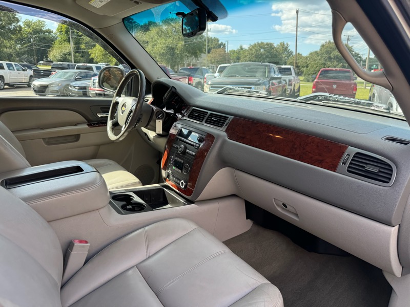 Chevrolet Silverado 1500 LTZ Crew Cab 4WD 2011