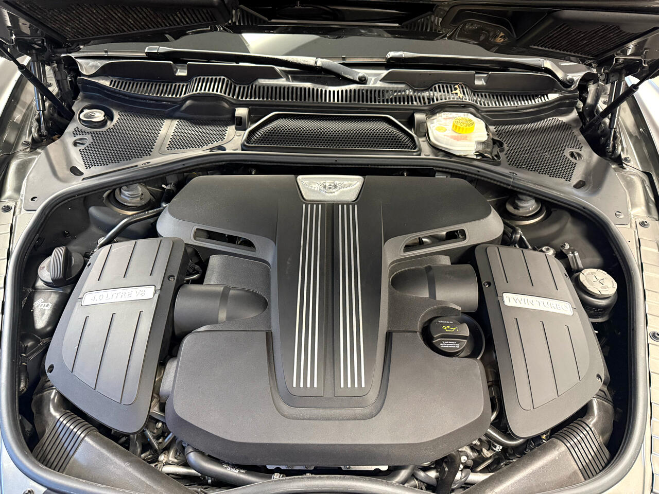 Bentley Continental Flying Spur V8 2015