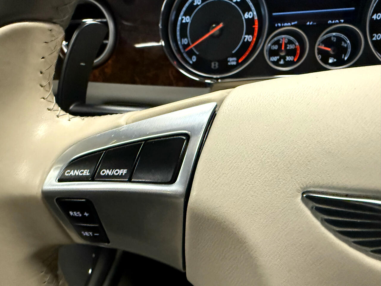 Bentley Continental Flying Spur V8 2015