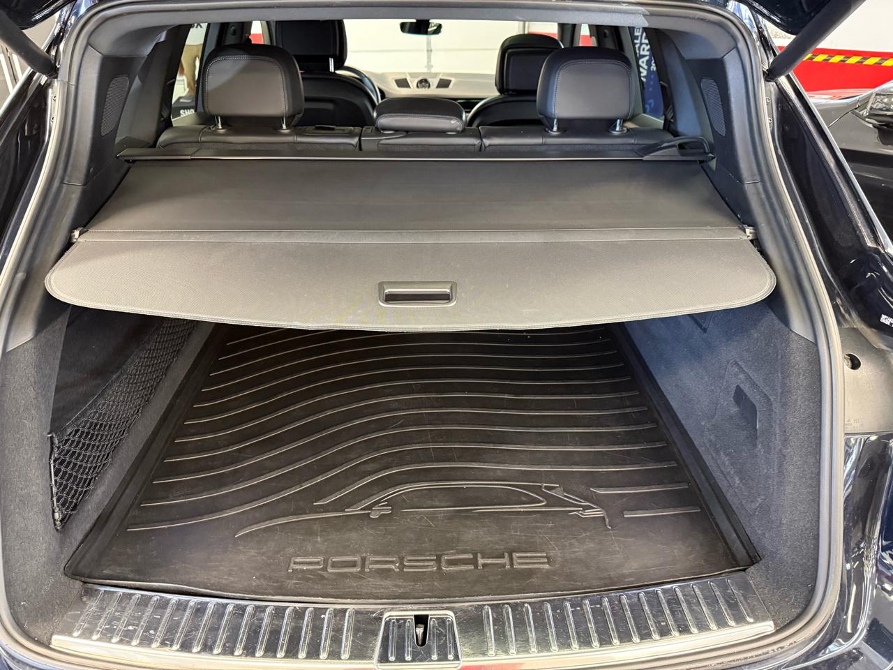 Porsche Cayenne Platinum Edition AWD 2022