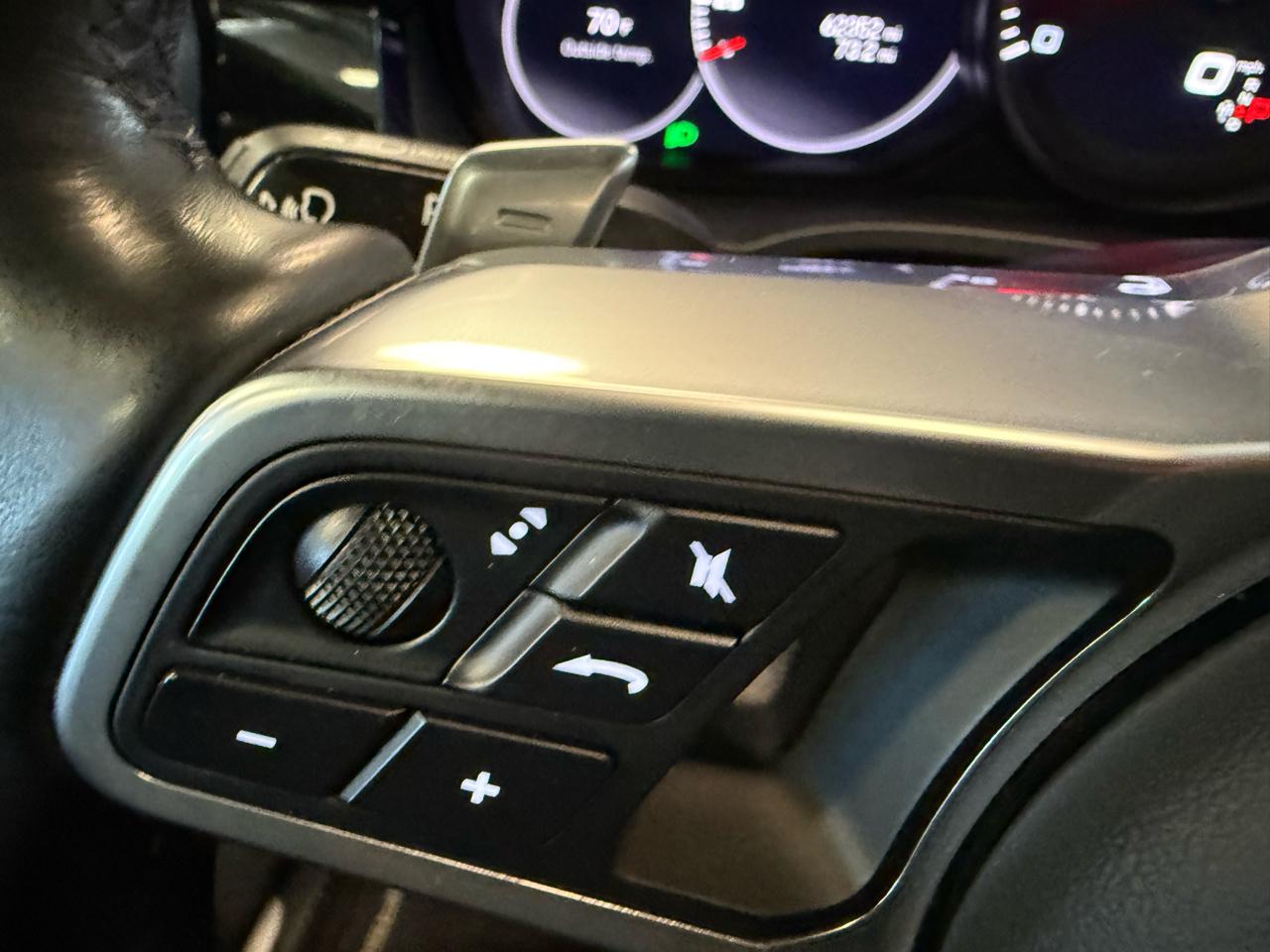 Porsche Cayenne Platinum Edition AWD 2022