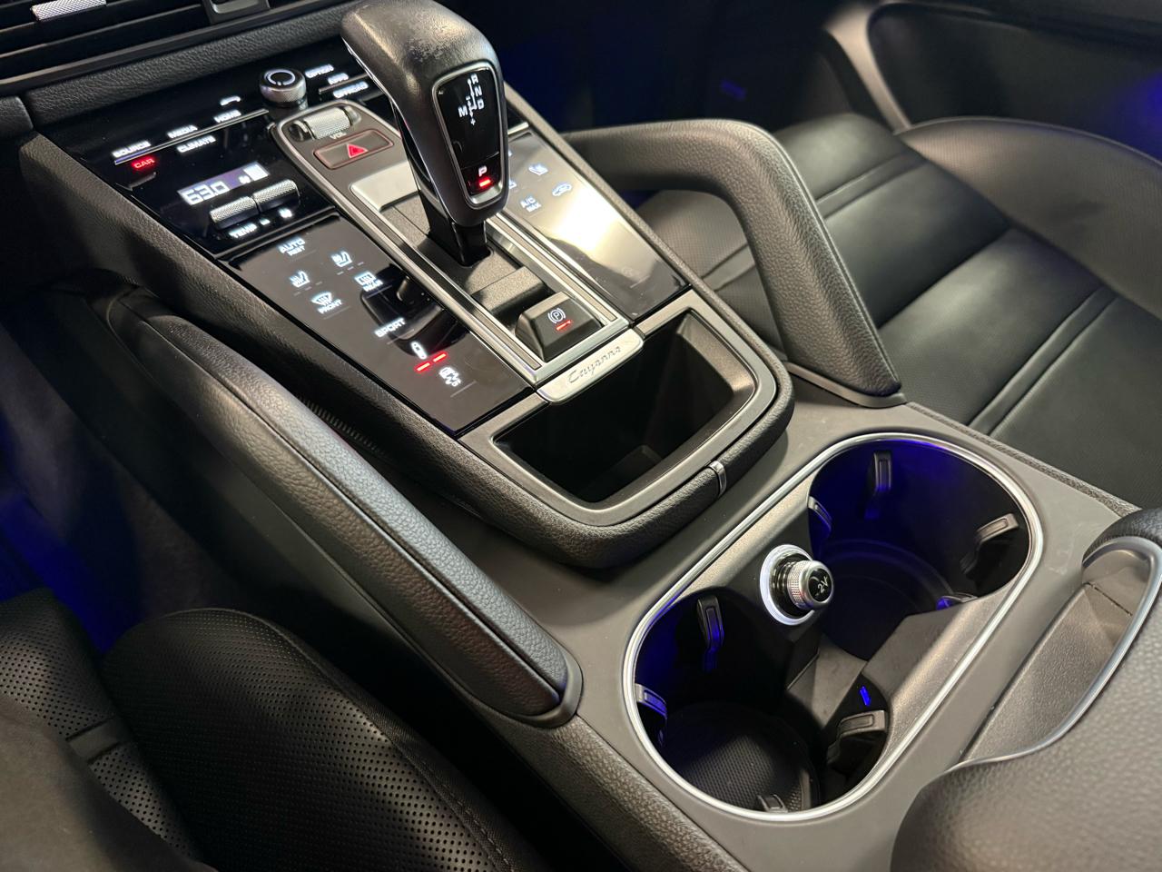 Porsche Cayenne Platinum Edition AWD 2022