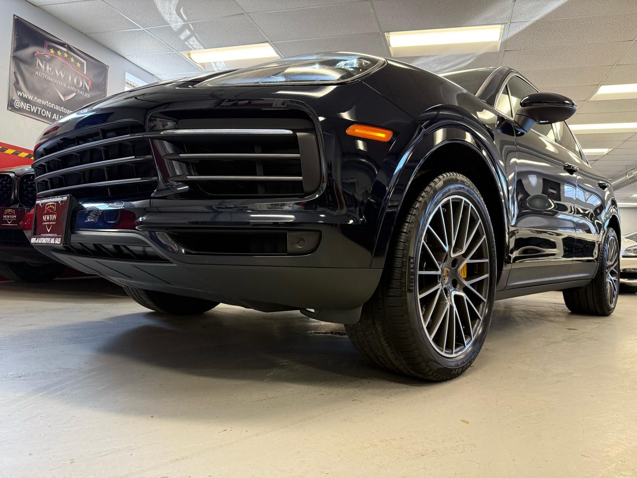 Porsche Cayenne Platinum Edition AWD 2022