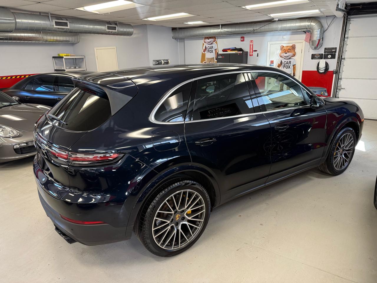 Porsche Cayenne Platinum Edition AWD 2022