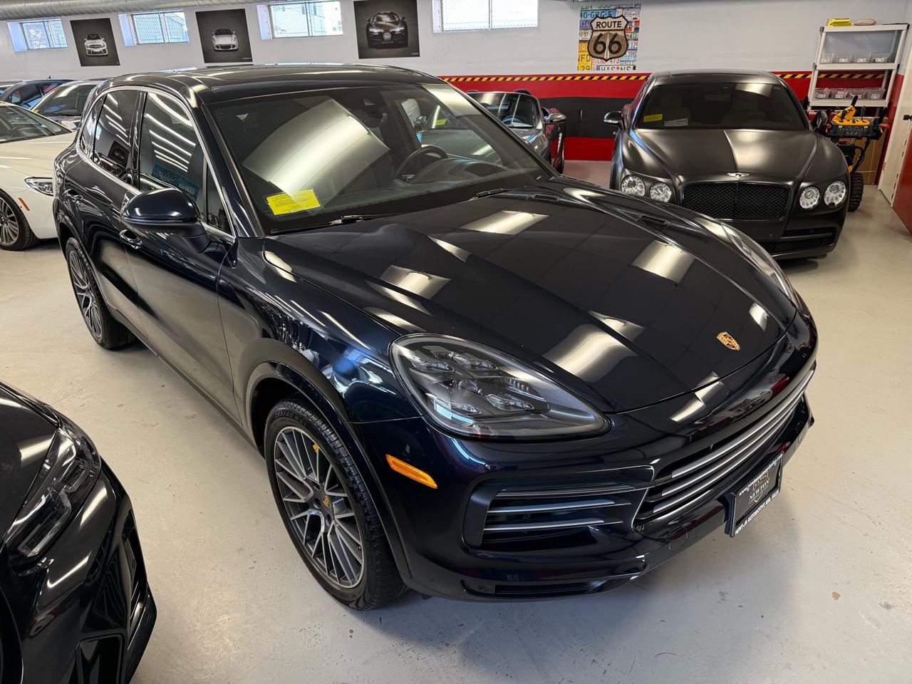 Porsche Cayenne Platinum Edition AWD 2022