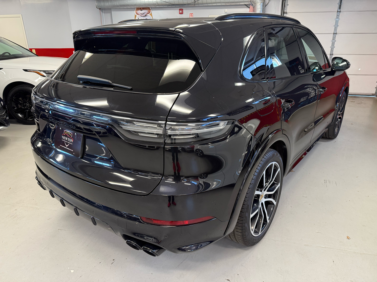 2021 Porsche Cayenne Turbo photo 6