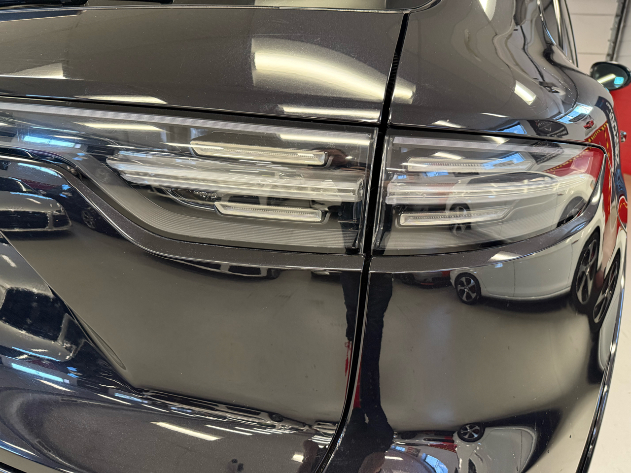 2021 Porsche Cayenne Turbo photo 8