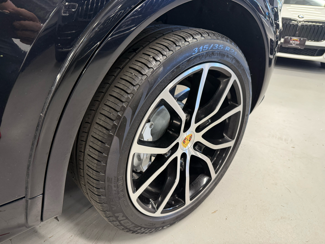 2021 Porsche Cayenne Turbo photo 14